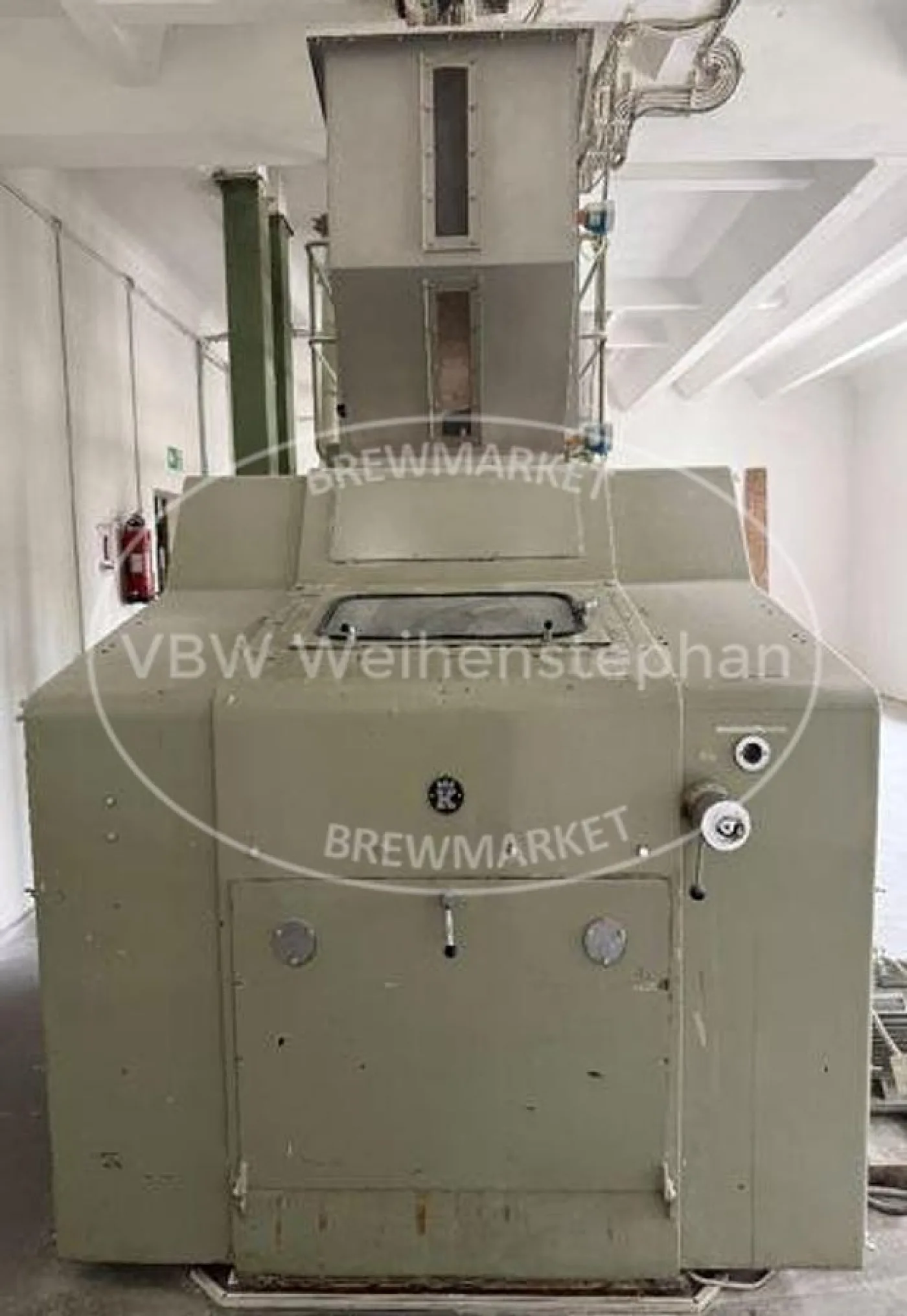 Six-roll crushing mill, including feed screw with conditioning - 1
