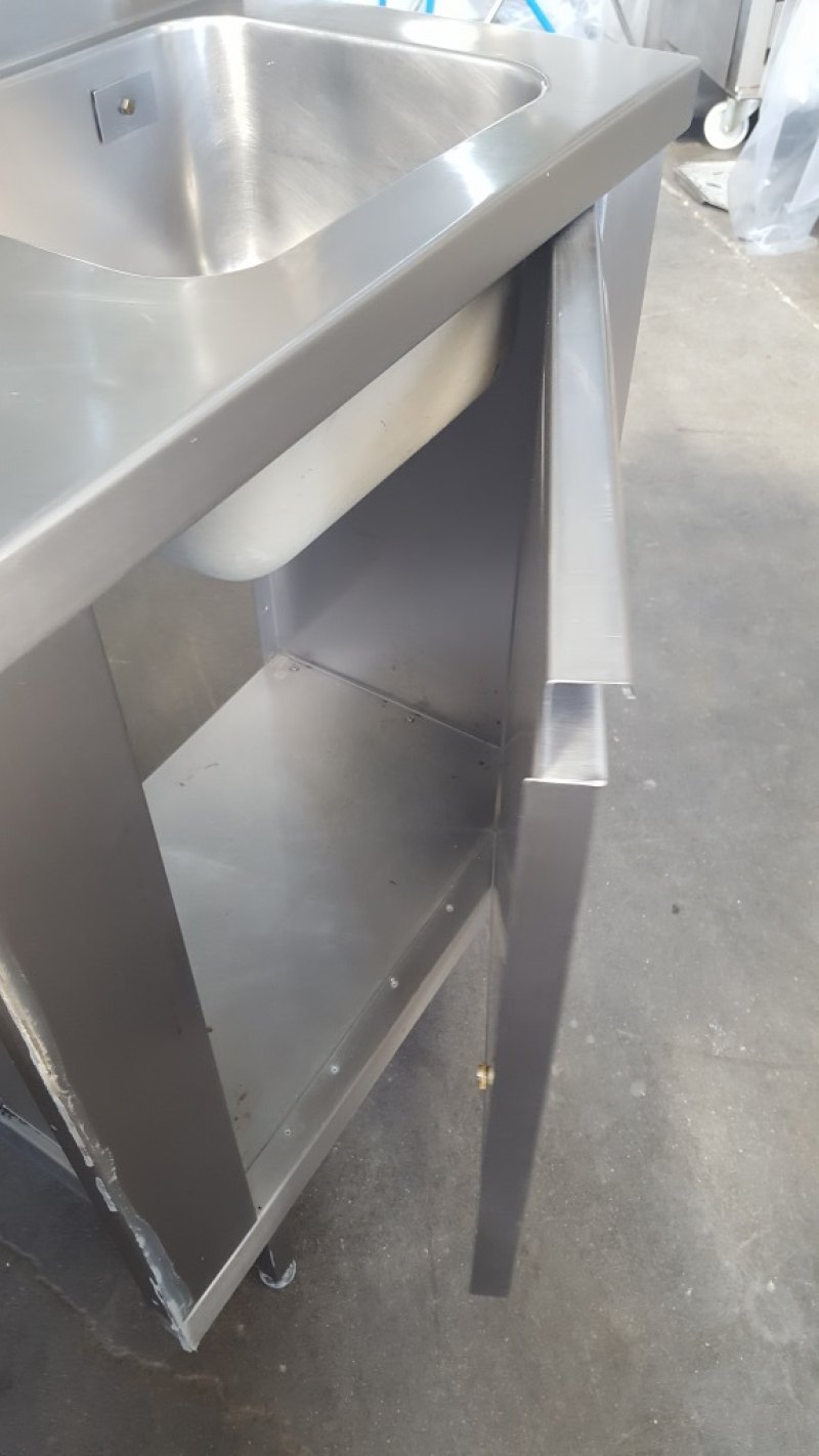 LAVELLO DA LABORATORIO – STRUTTURA IN ACCIAIO INOX