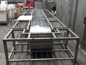 Cutting table - Deboning belt