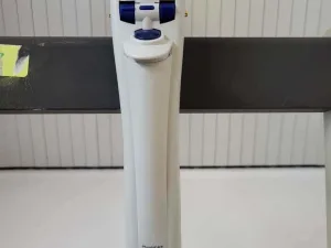 Eppendorf Multipette E3 Elektronische Repeteer Pipet