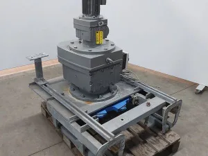 Drive wheel for bi-rail conveyor