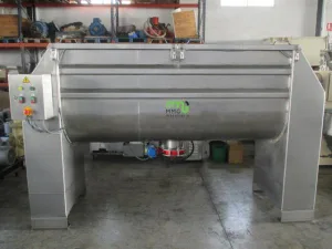 Mezcladora de bandas en acero inoxidable con capacidad de 1.500 litros