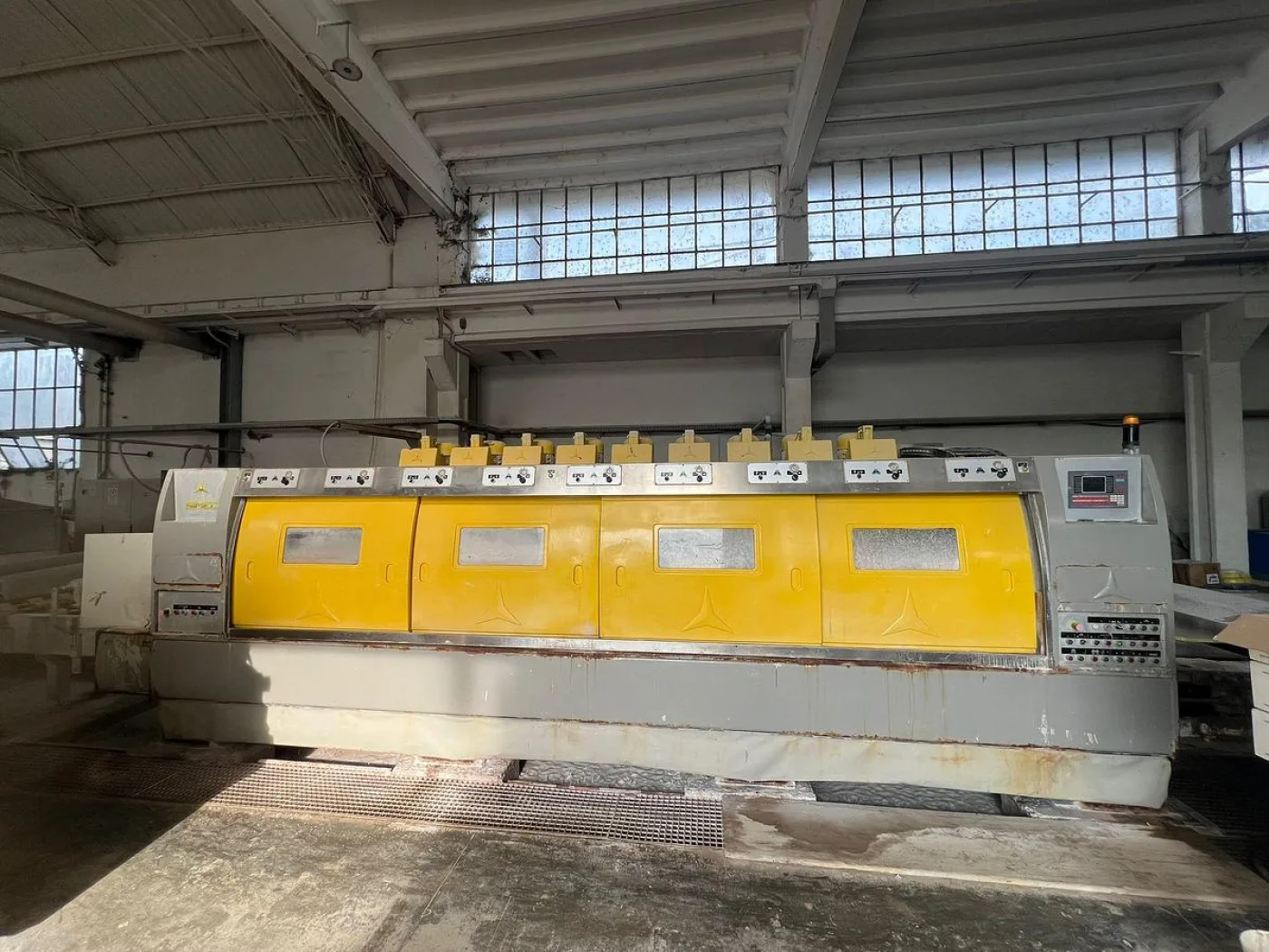 2004 SIMEC NP 2200/09 RX - 2