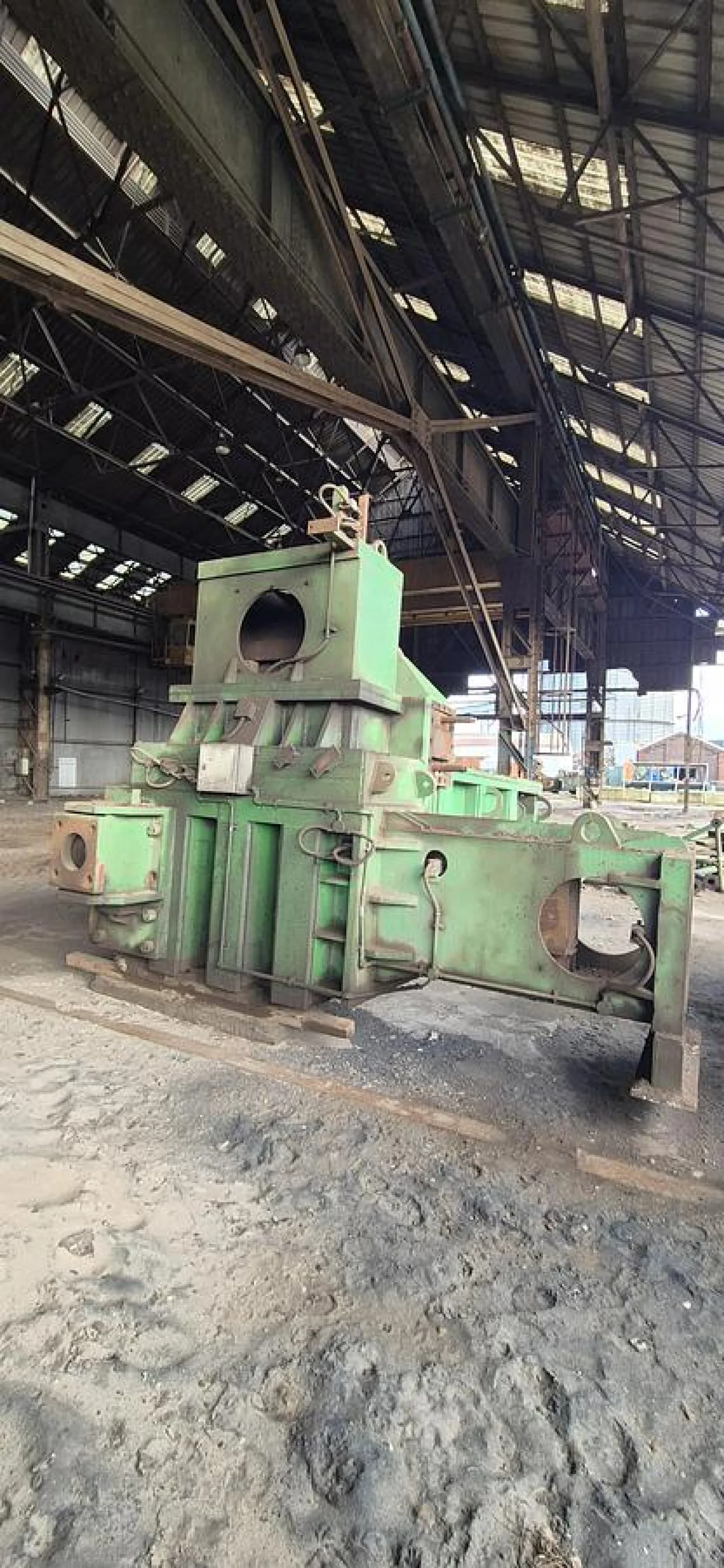 Harris TGS 215 3-RAM Metal Baler - 6