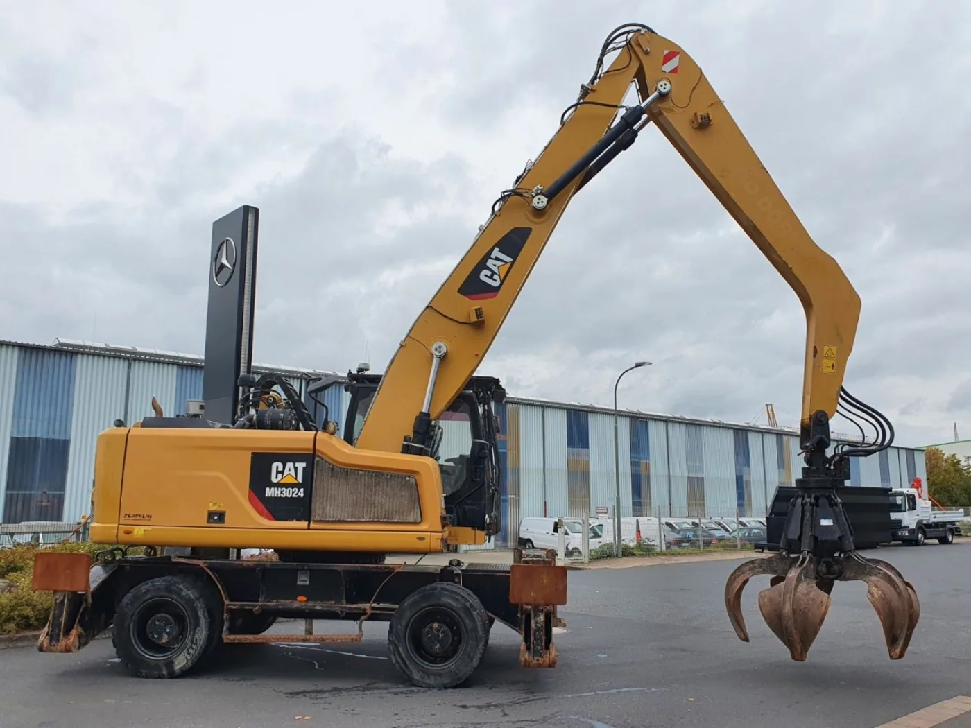 Cat MH3024 / Schrottgreifer / 2018 / 9.424h - 7