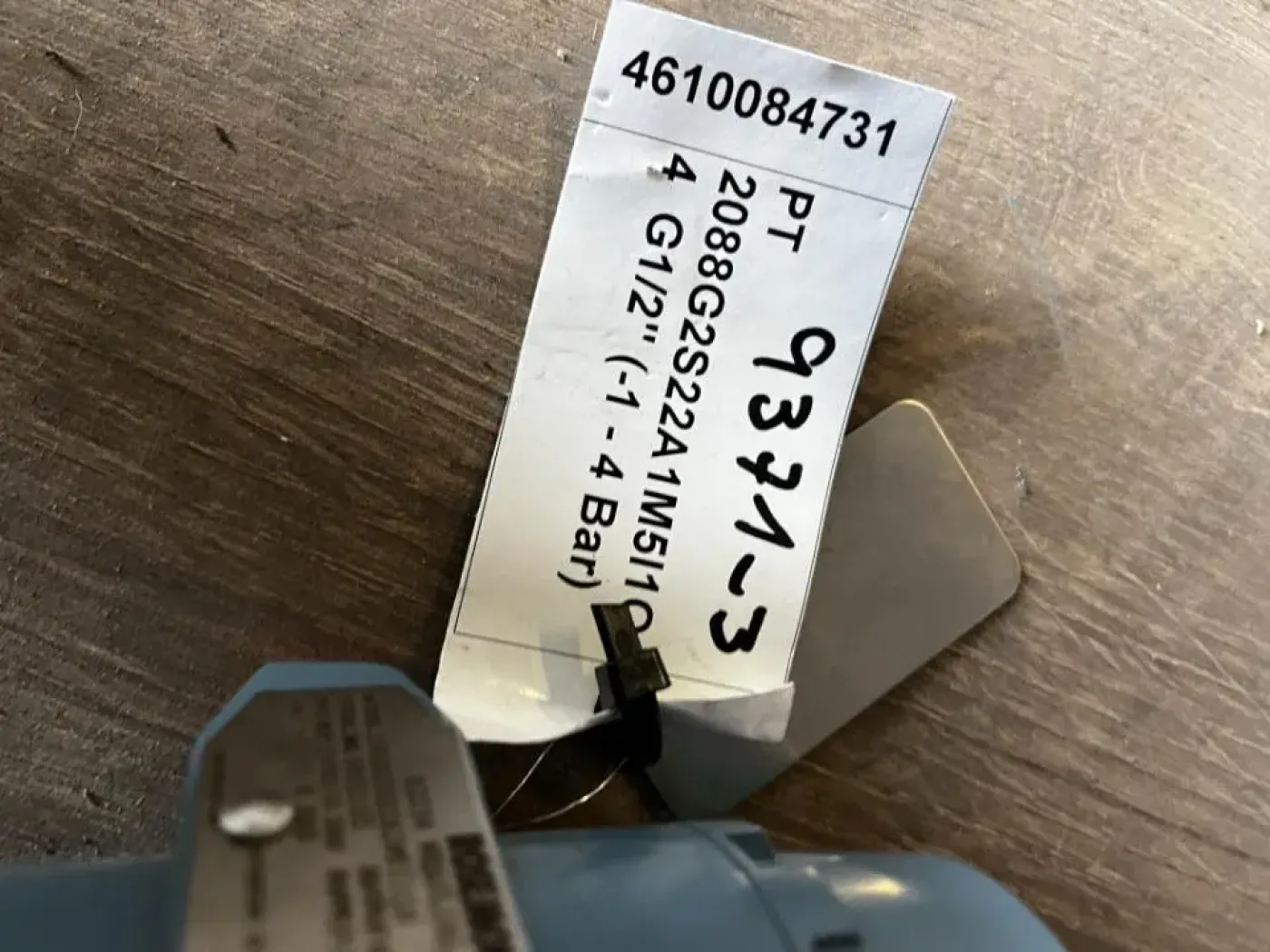 PRESSURE GAUGE C7048 - 3