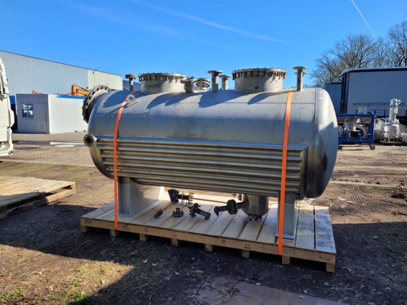 Horizontal tank
