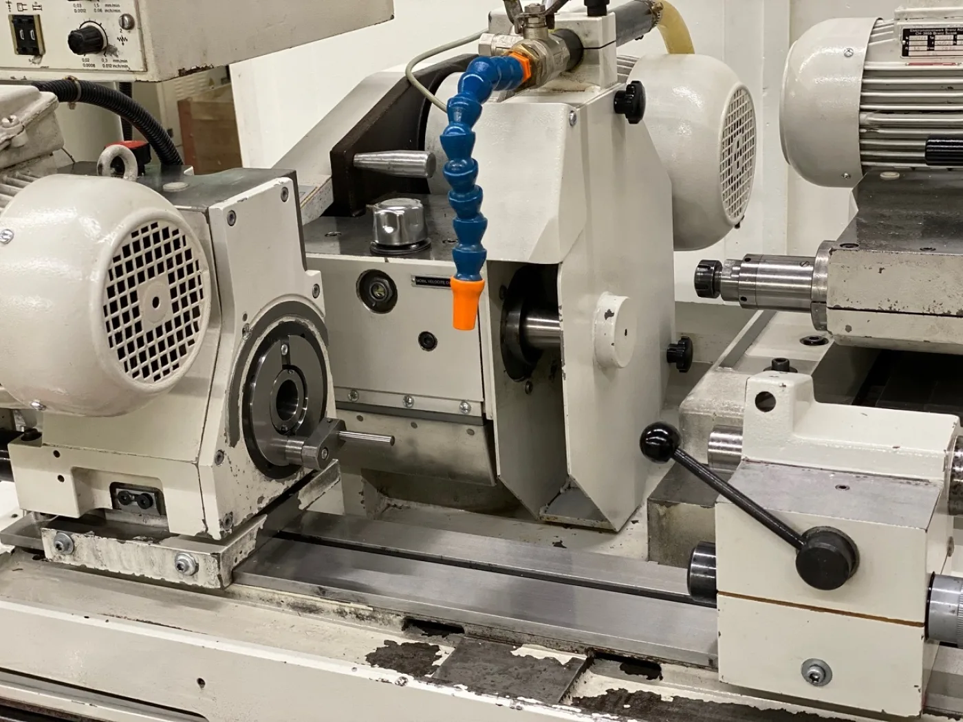 RECTIFIEUSE CYLINDRIQUE “STUDER” TYPE S-20 2 - 5