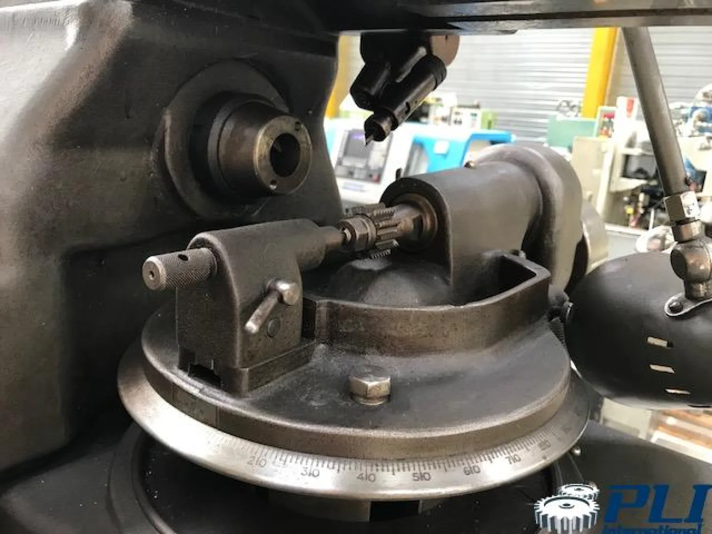 Gear Hobbing Machine – MIKRON 102.04 - 4