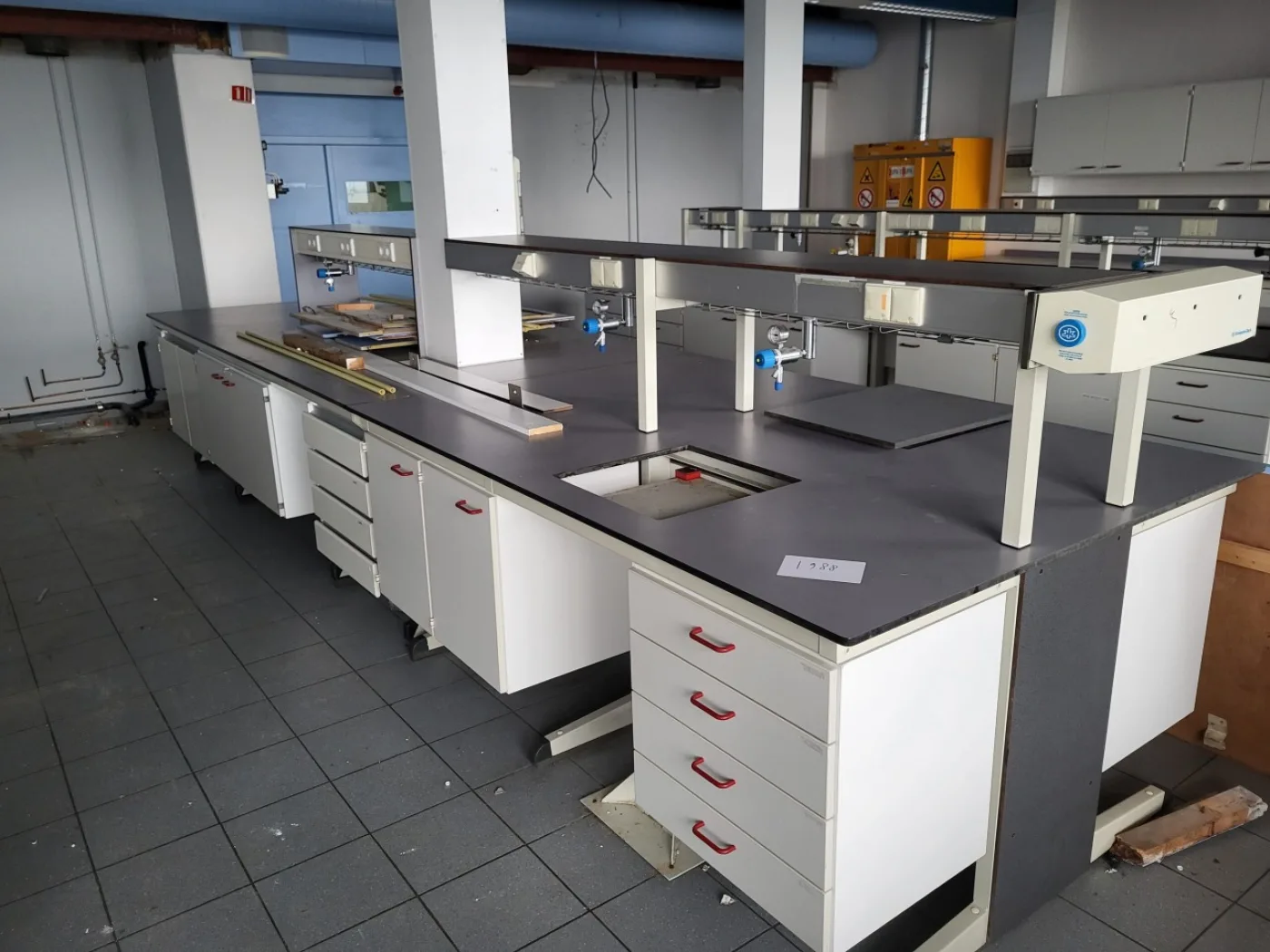 1988 – Used S+B Island Table (540 cm) - 1