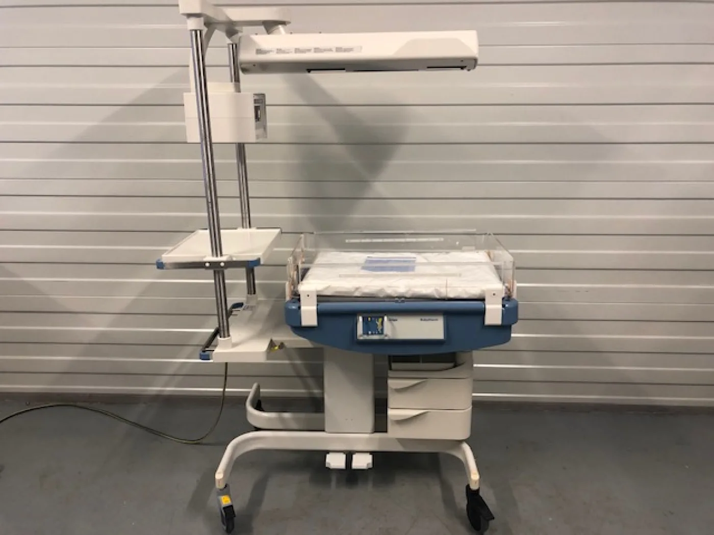 Dräger Babytherm 8004 Infant Warmer - 1