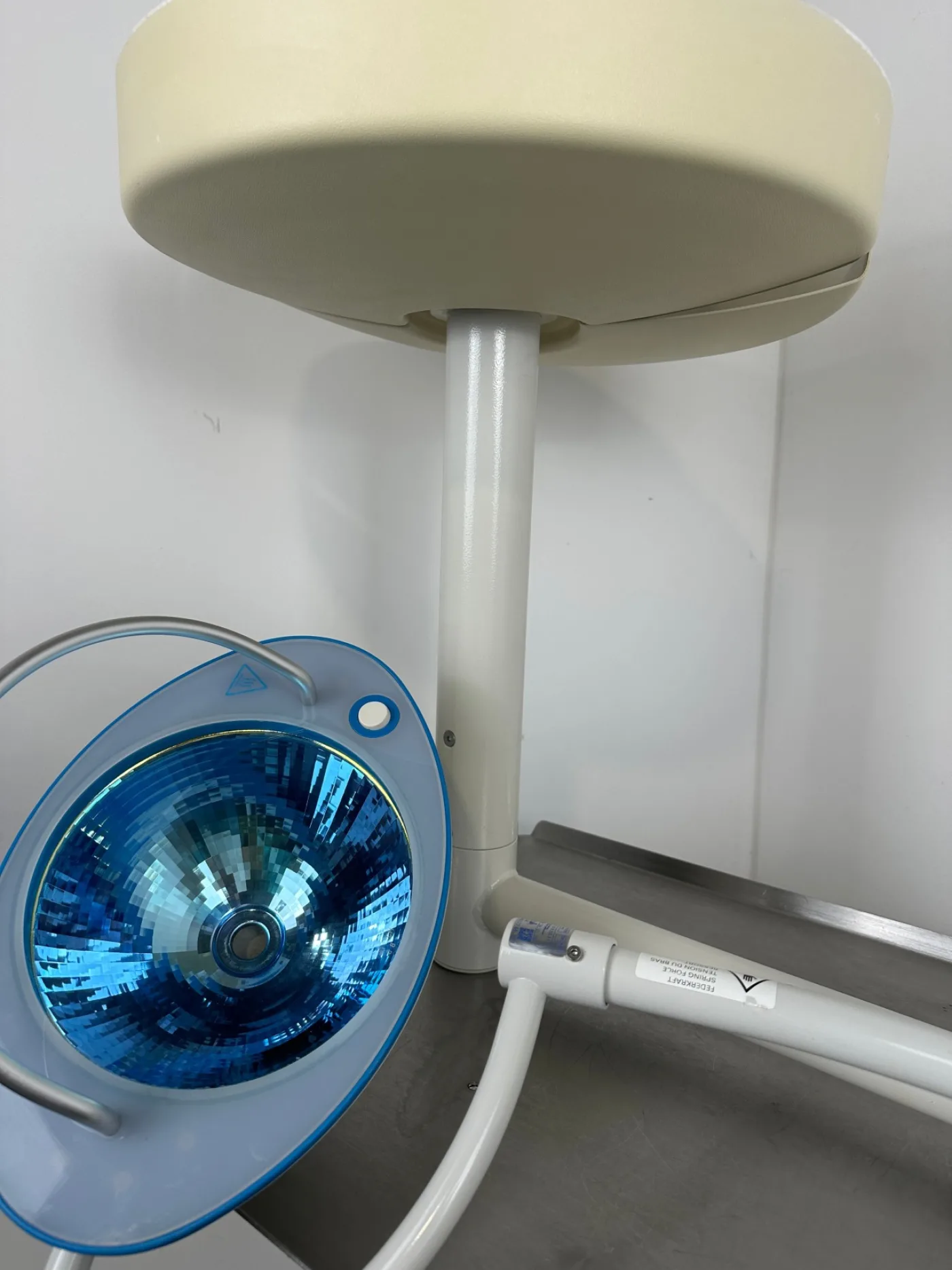 Heraeus Hanaulux Blue 30 OP-Lampe Deckenmontage - 3