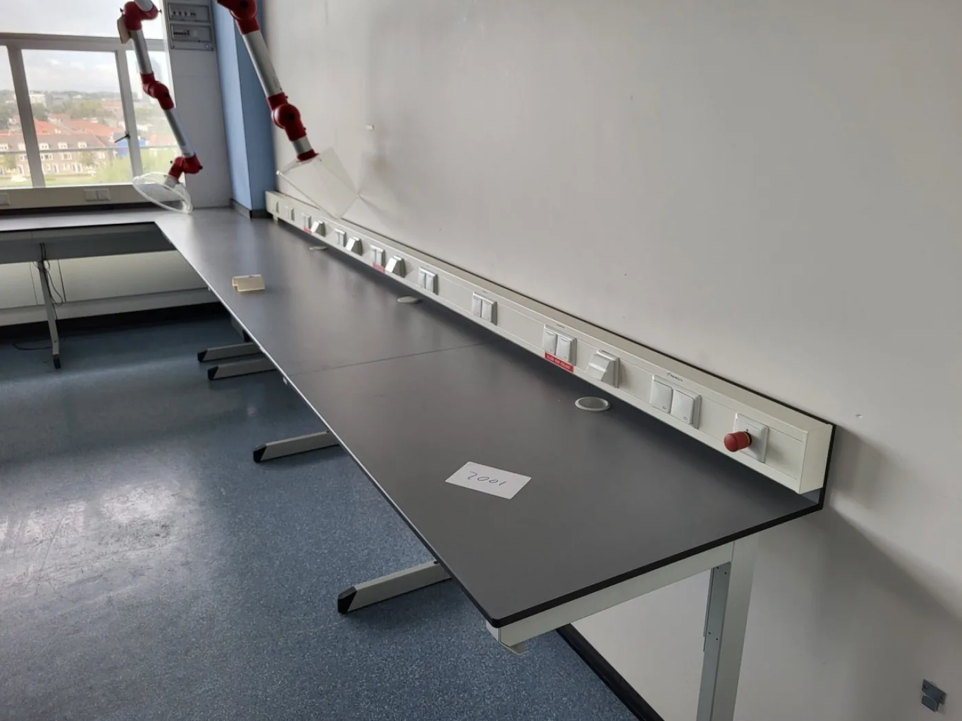 2001 – Used S+B Laboratory wall table (560/510 cm) - 2