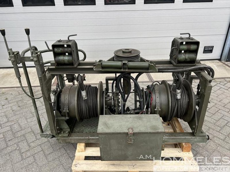 Rotzler HZ090 hydraulic pulling winch