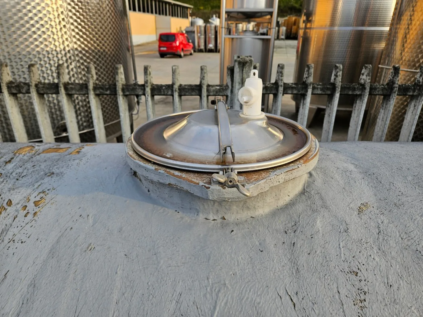 FIBERGLASS TANK FOR CARRIAGE FIRM GIGUA, CAPACITY LITERS 4000 (HL 40) ABOUT, SECOND-HAND EQUIPMENT - 6