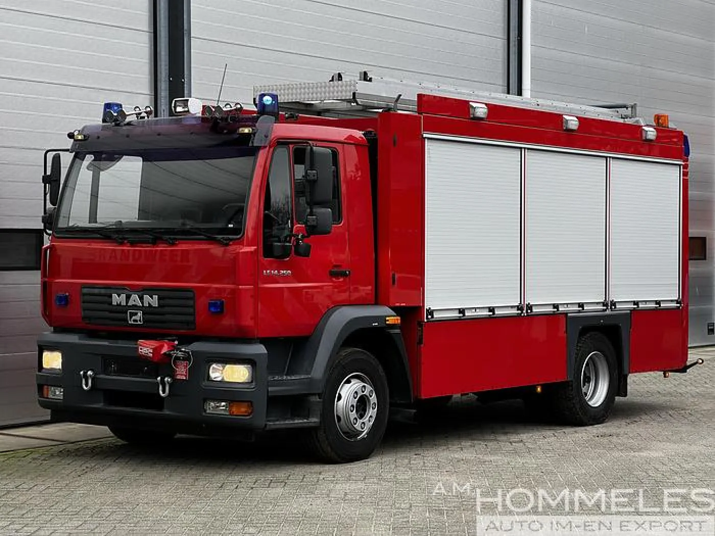 MAN LE 14.250 rescue vehicle - 2