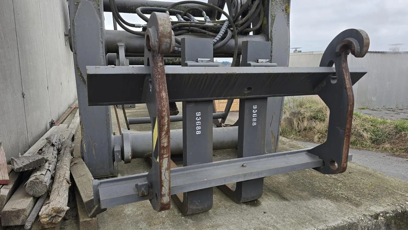 Volvo Palettengabel Model 83770 mit Volvo BM Aufnahme und Schwerlast Zinkenträger - 3