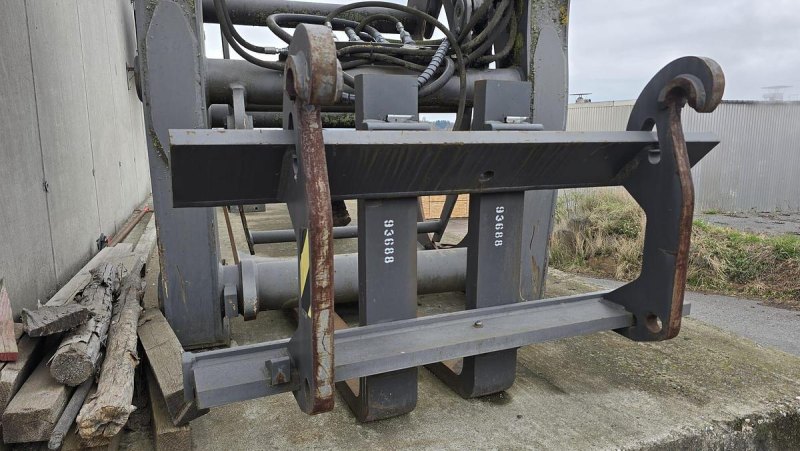 Volvo Palettengabel Model 83770 mit Volvo BM Aufnahme und Schwerlast Zinkenträger