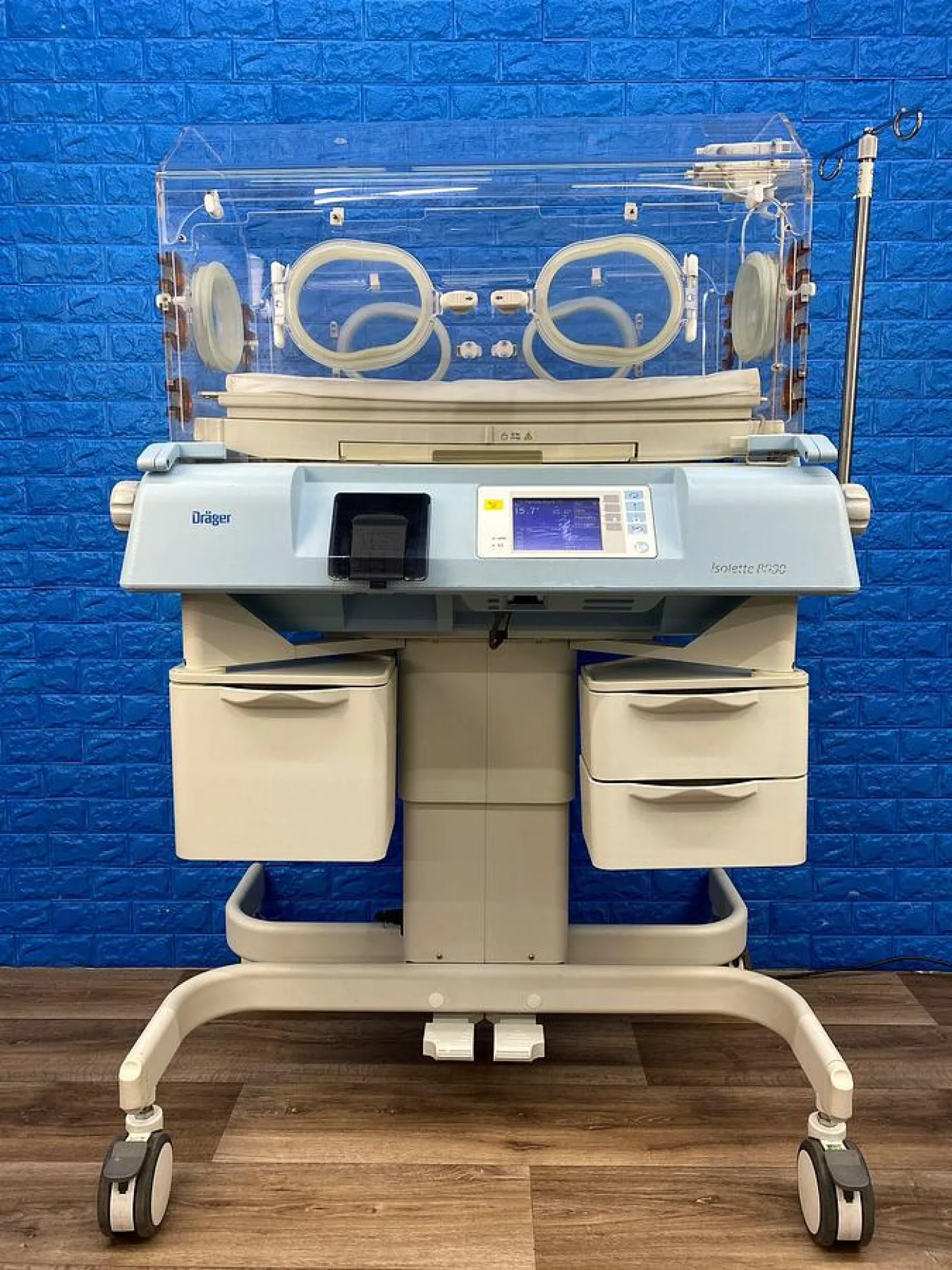 Drager Isolette 8000 YOM: 2015 - 5