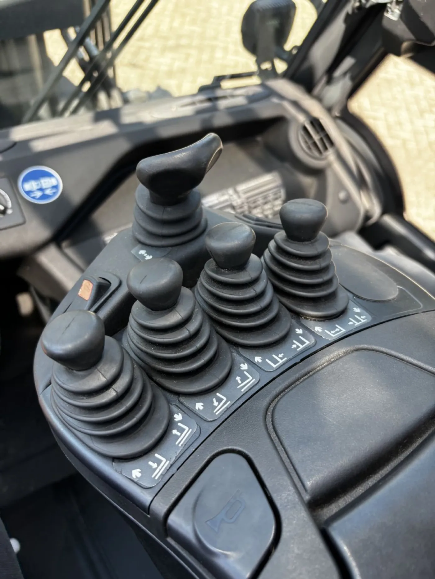 Linde E60-01 - 6