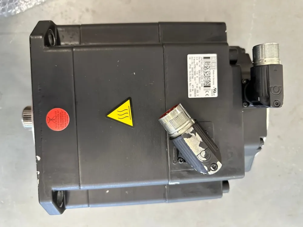 Kuka Servomotor 1FK7101-5AZ91-1ZZ9-Z S06