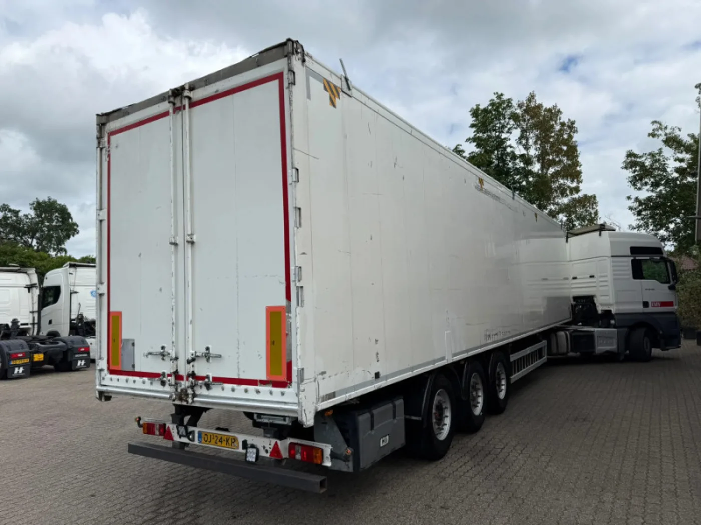 Knapen Trailers K200 90 m³ 10 mm Cargo Floor SAF Disc Brakes - 3