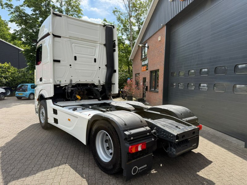 Mercedes-Benz Actros 1845 L Gigaspace 2x tank Standairco Smarttacho 2! 373,281KM EN Truck