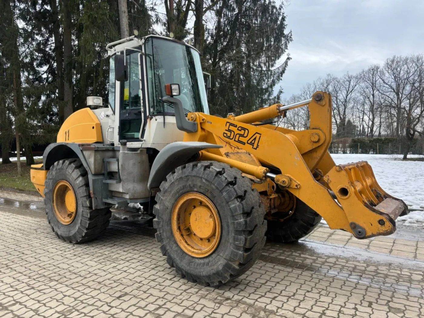 Liebherr - L524 - 7