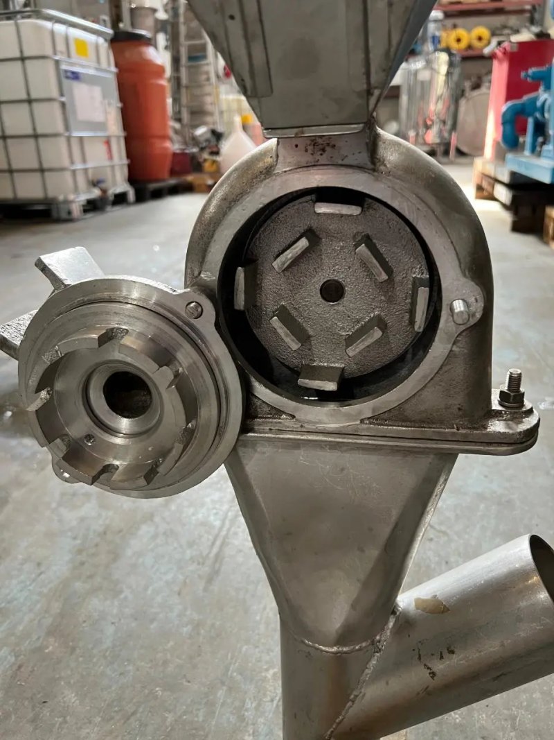 USED ROYAL TRIUMPH STAINLESS STEEL CROWN MILL