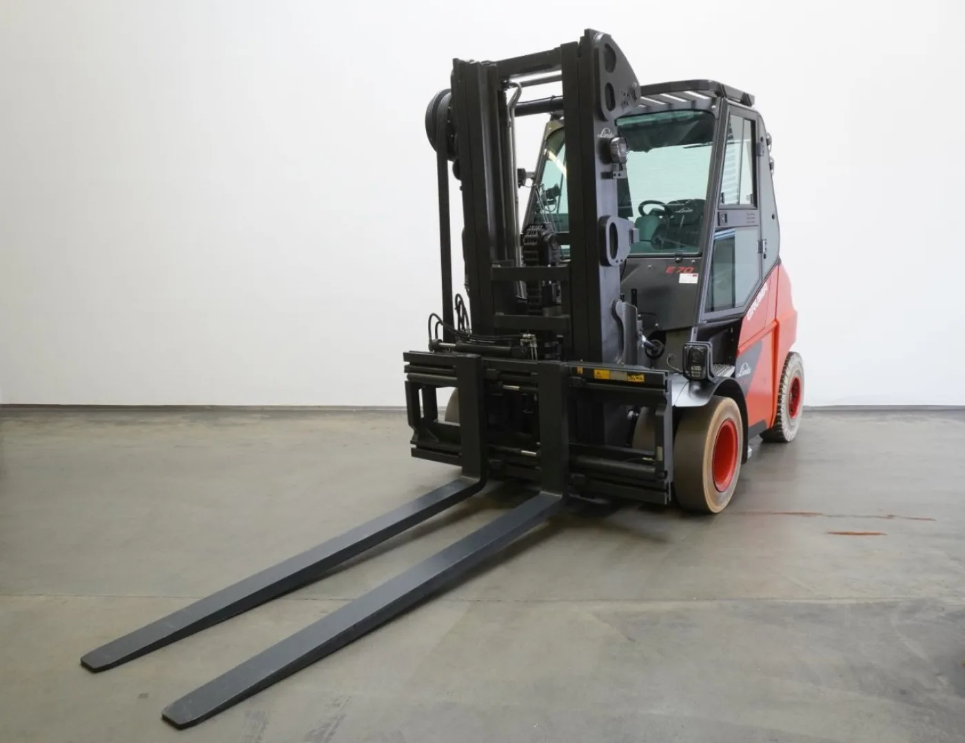 Frontstapler Linde E 70 1279 (2022) - 1