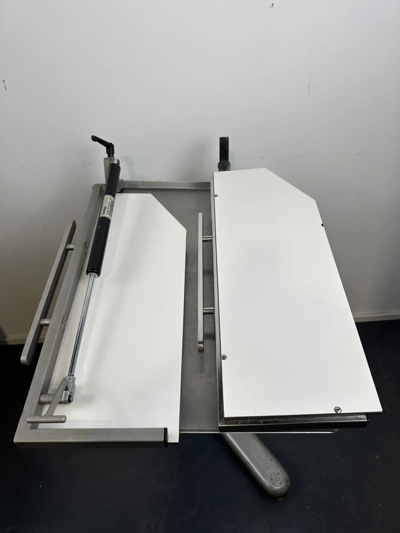 OP-Tisch Beinplatte zweiteilig für z.B. Medifa 5000 - 3