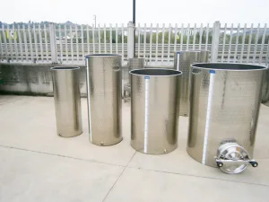 STAINLESS STEEL TANK CAPACITY LITERS 100-200-300 AND 500 WITH DOOR PNEUMATIC FLOATING LID FLAT BOTTOM NEW EQUIPMENT