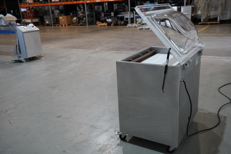 2026 AK Ramon Vacuümmachine, type VPT-800 AB