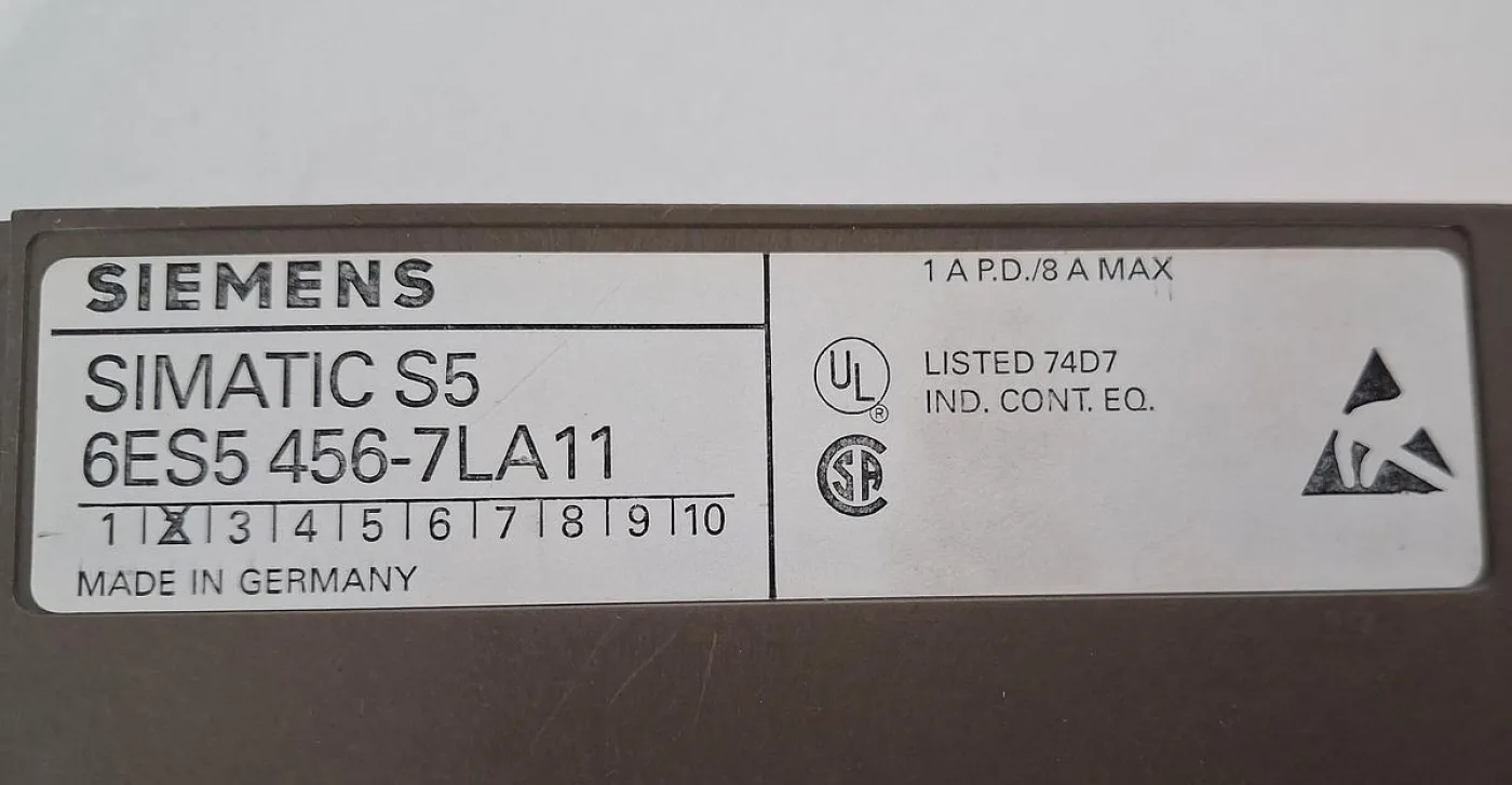Siemens SIMATIC S5 6ES5 456-7LA11 Digital Output Module - 5
