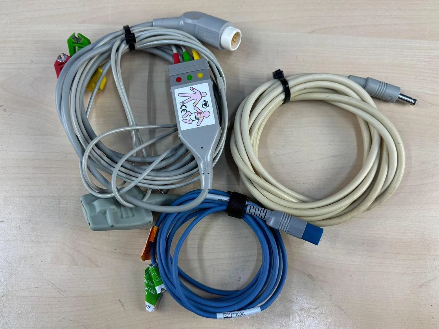 Philips IntelliVue MX 400 Patient Monitor YOM: 2015 - 6