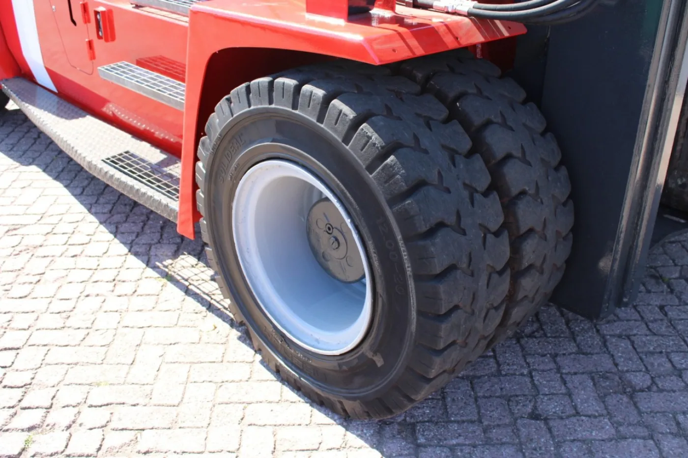 Kalmar DCE 160-12 FREE LIFT - 1