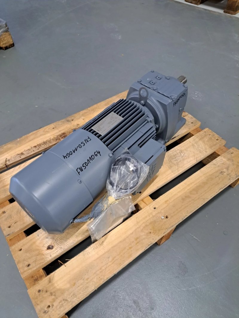 SEW Eurodrive Getriebemotor R57DV100M4/BMG/TH/AS3H