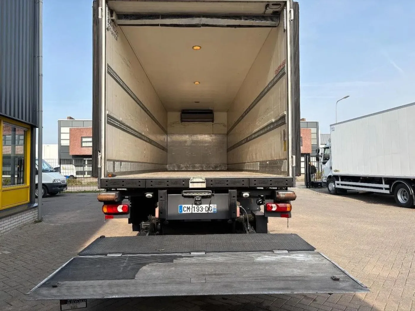Volvo FL 240 + THERMO KING + CHEREAU + EURO 5 + ELEVATOR + ATP - 7
