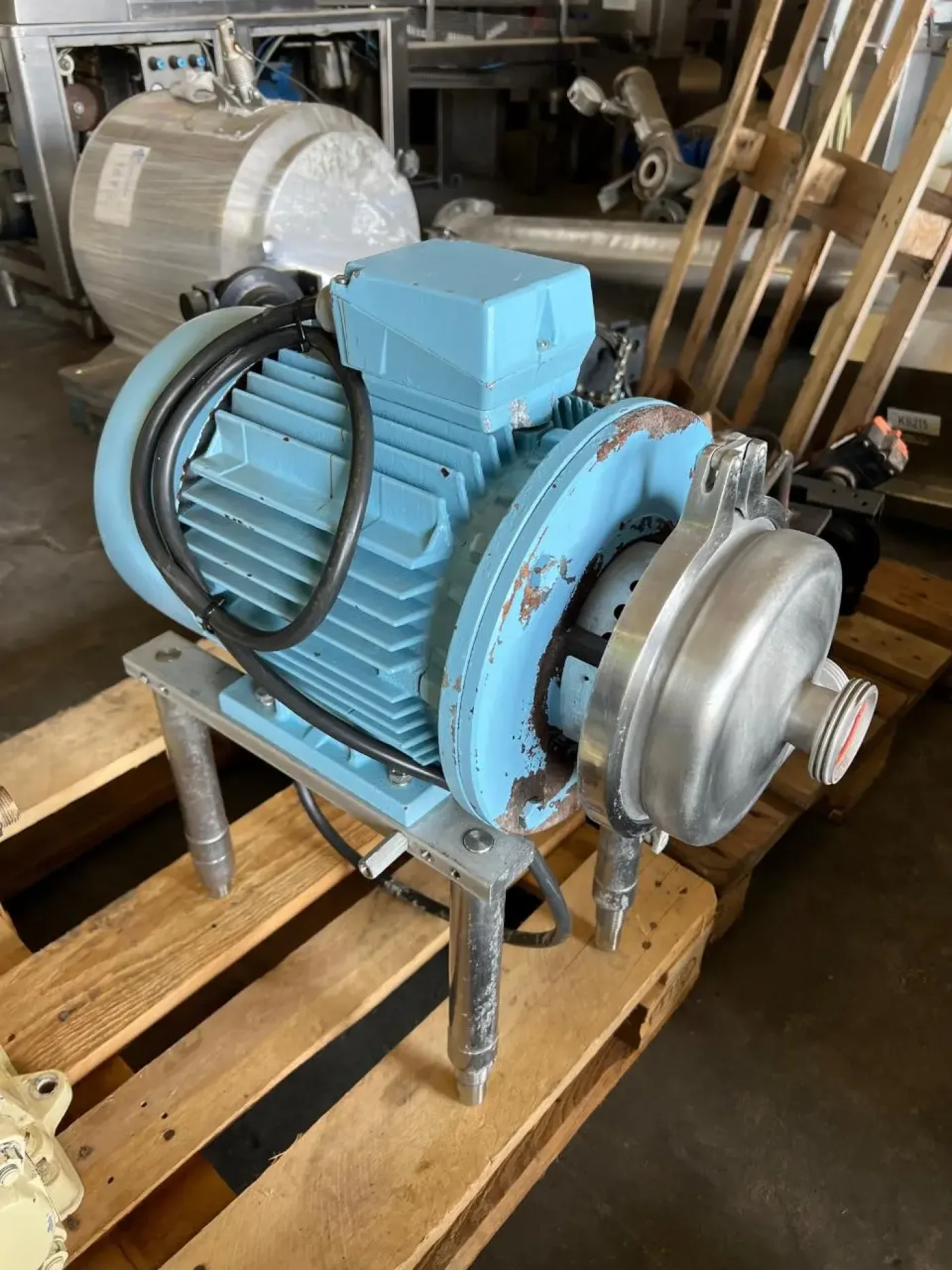 CENTRIFUGAL PUMP 5.5 kW STAINLESS STEEL - 4
