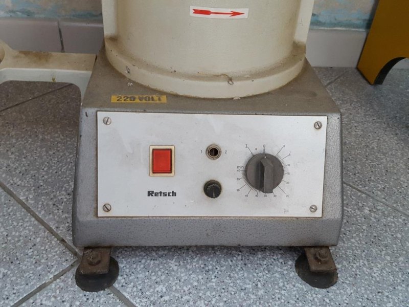 MULINO CENTRIFUGO RETSCH KG ZM1