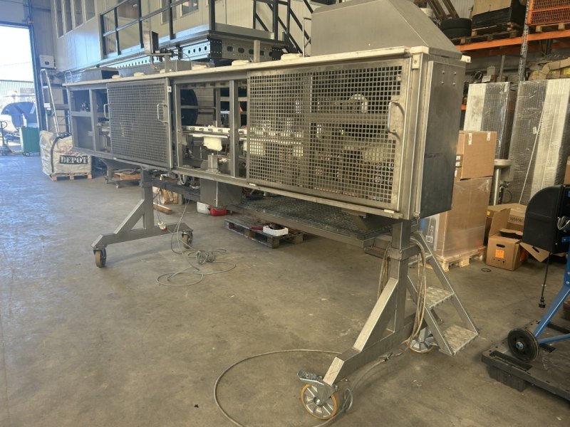 Breast cap deboning machine, Systemate