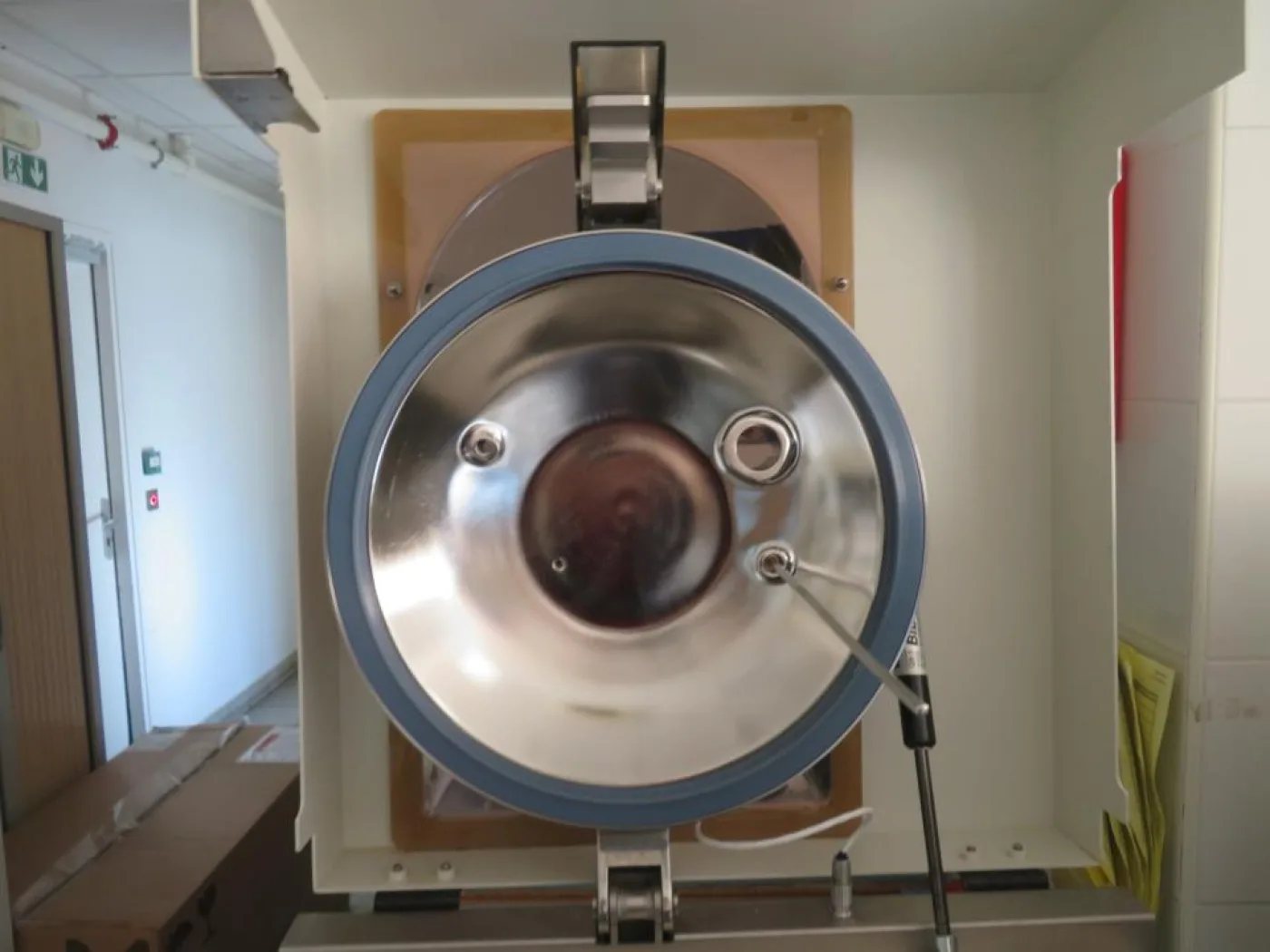 2010 AES Chemunex, S.A. AES Chemunex, S.A. AESAP1080 Masterclave 09 Autoclave- R and D - 6