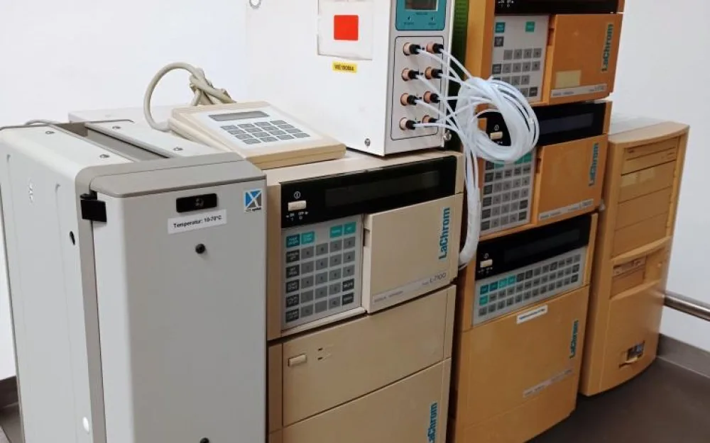 HPLC CROMATOGRAFIA LIQUIDA AD ALTA PRESTAZIONE – MERCK HITACHI – MOD. LACHROM