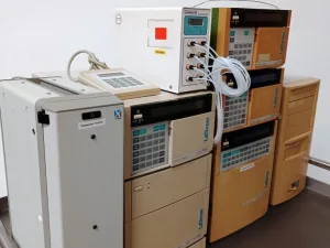 HPLC CROMATOGRAFIA LIQUIDA AD ALTA PRESTAZIONE – MERCK HITACHI – MOD. LACHROM