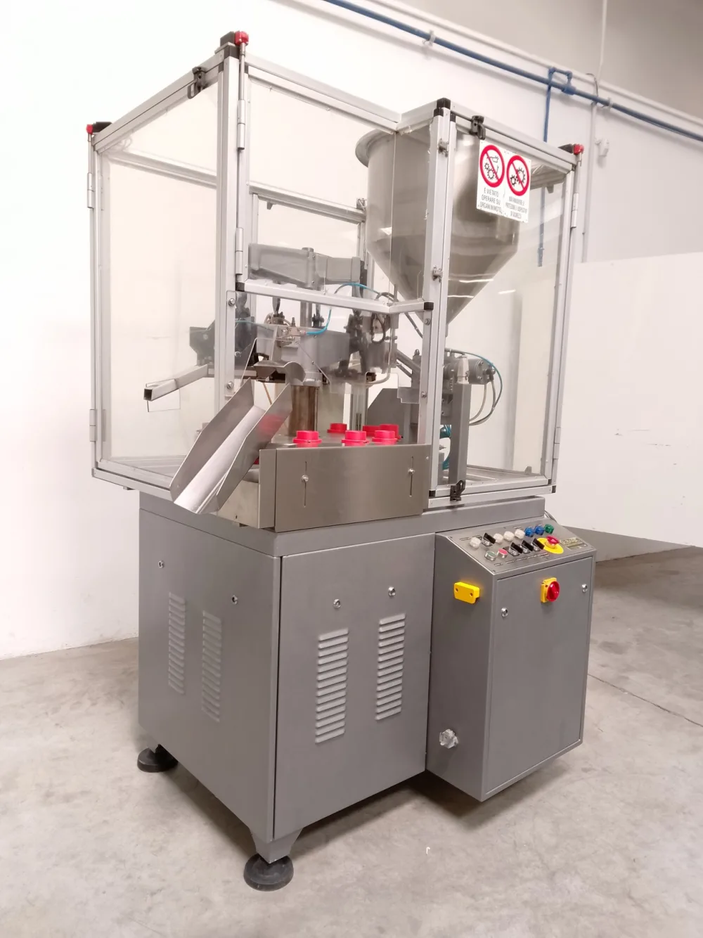 INTUBETTATRICE PER TUBETTI IN PLASTICA – SELEMATIC (COD. PH-PR-INT-30) *