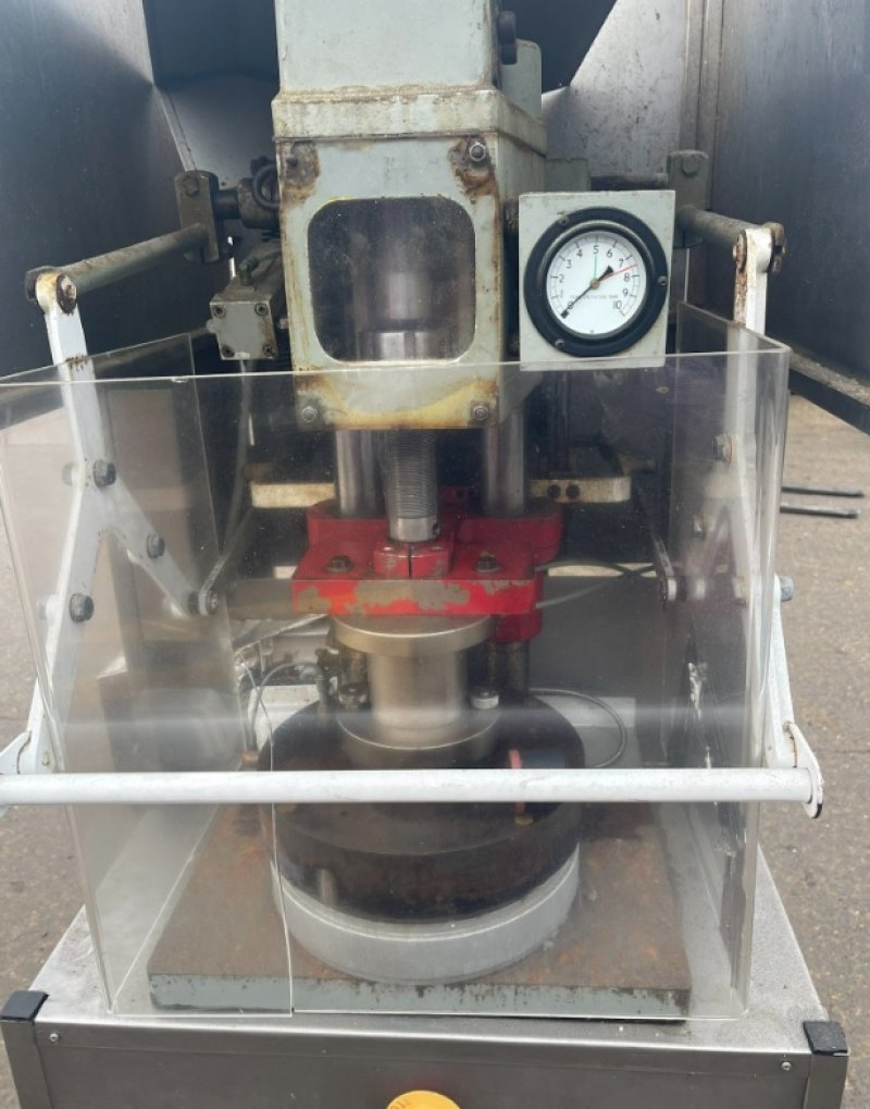 Hunt’s 11″ Pie Press