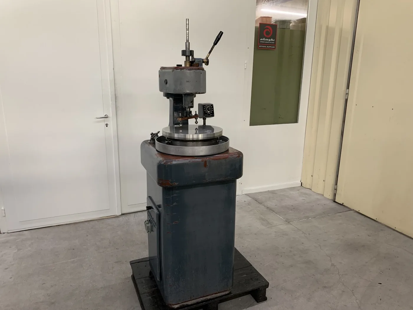 MACHINE A POLIR “LUTHY” - 1