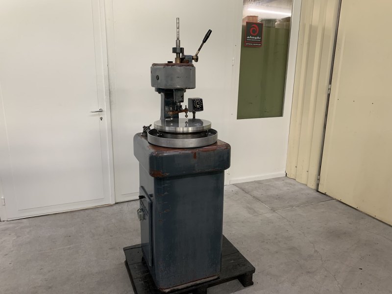 MACHINE A POLIR “LUTHY”