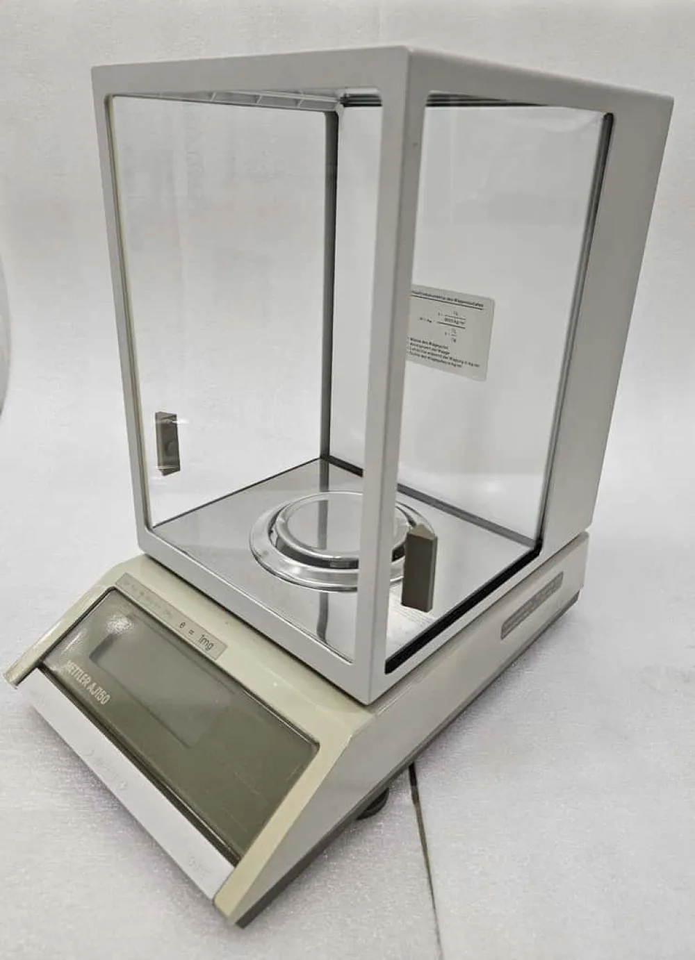 Mettler AJ 150L Analytische balans