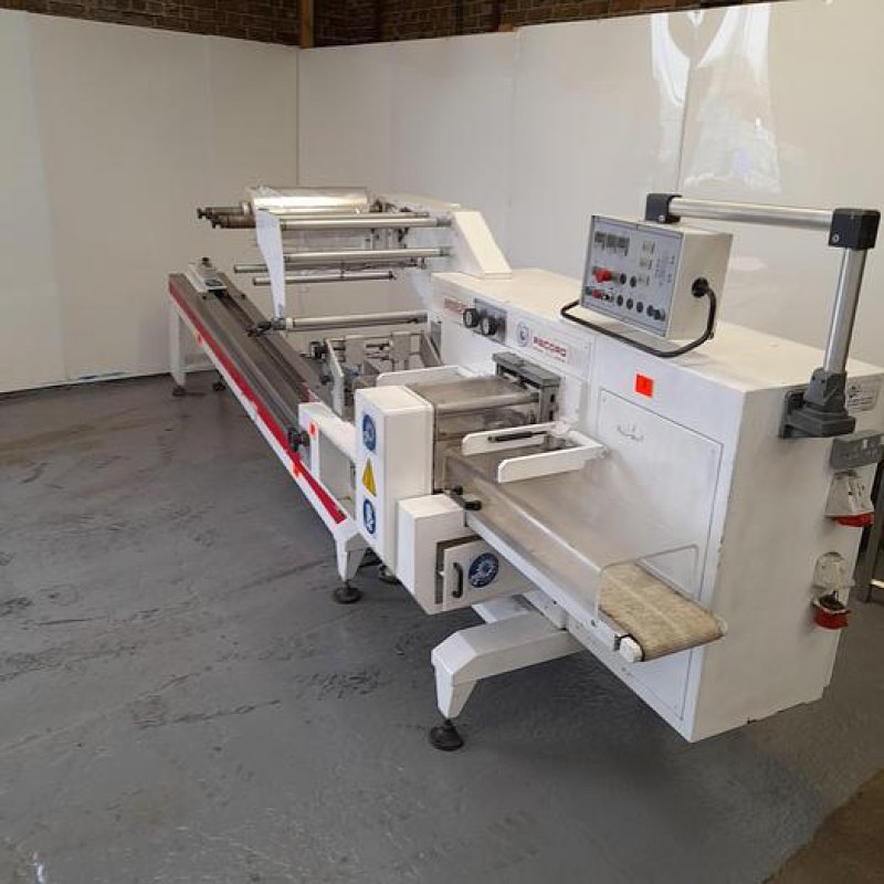 Record Panda 2000 Flow Wrapper